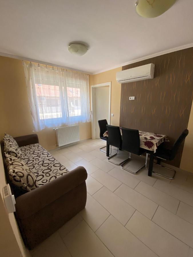 Kohl Wellness Apartman 시오포크 외부 사진